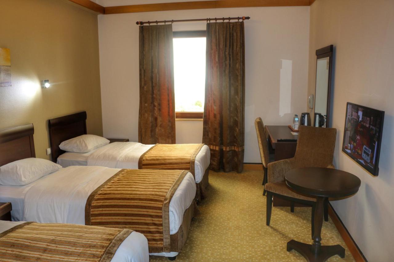 Hotel Lazlakar Sogutlu  Bagian luar foto